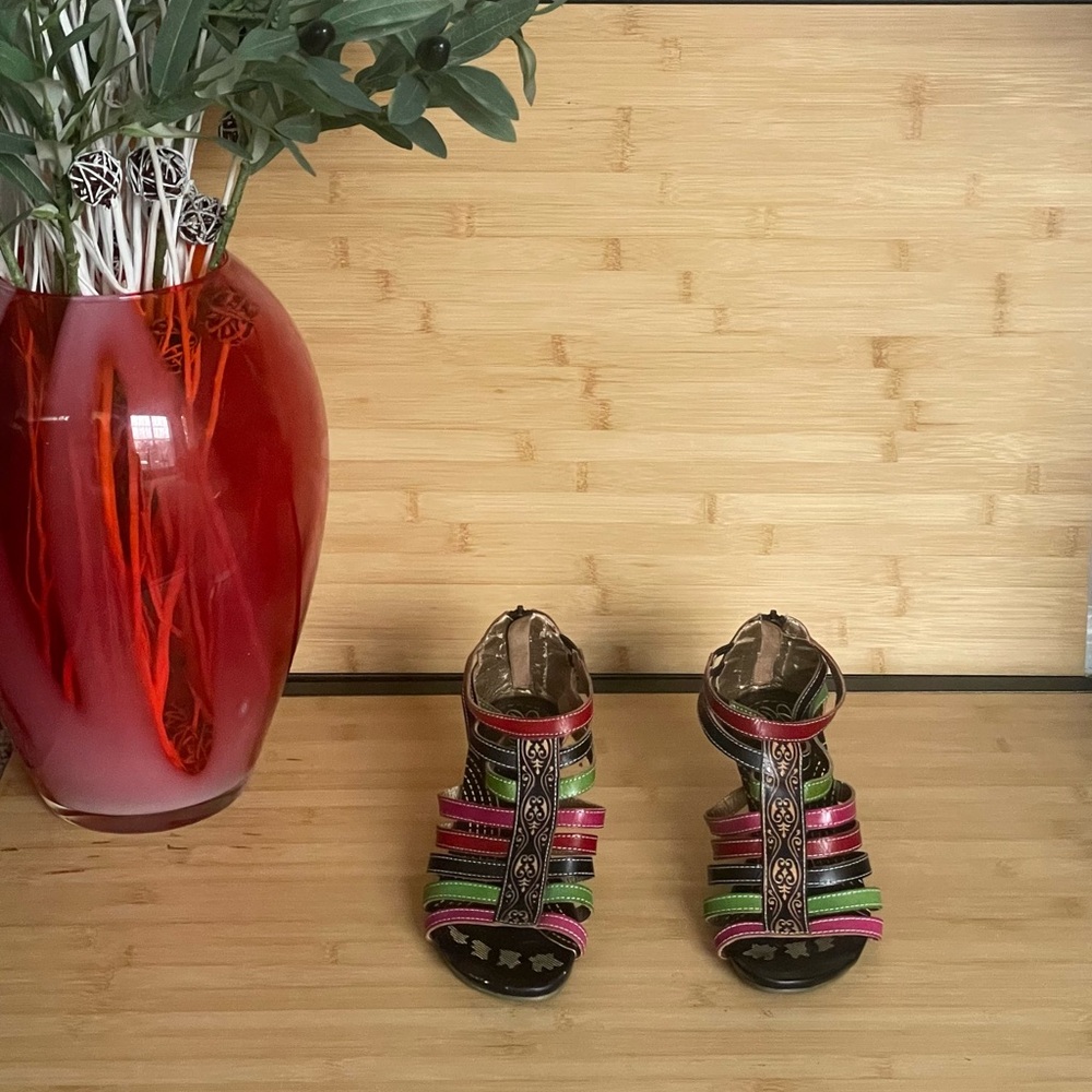 Vibrant Red and Green Sandals with Breathable Design